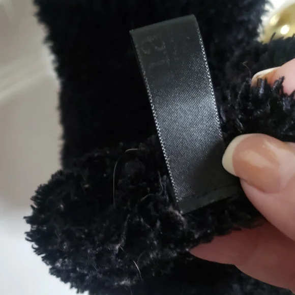 Adorable black teddy scarf 74"L - Picture 3 of 4